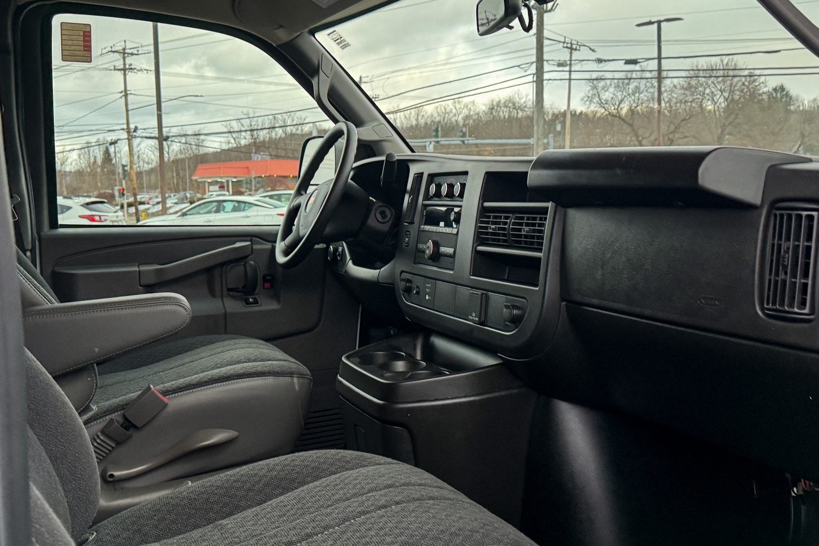 2024 Chevrolet Express 2500 Work Van Cargo