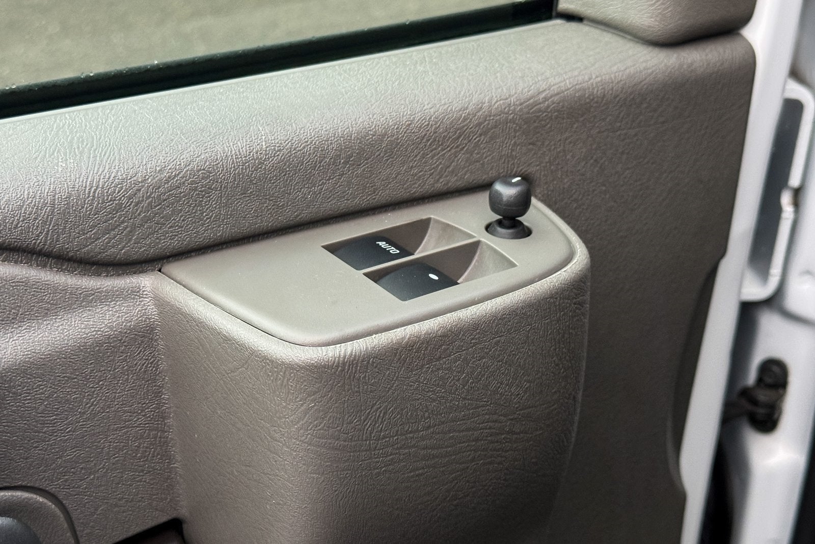 2024 Chevrolet Express 2500 Work Van Cargo