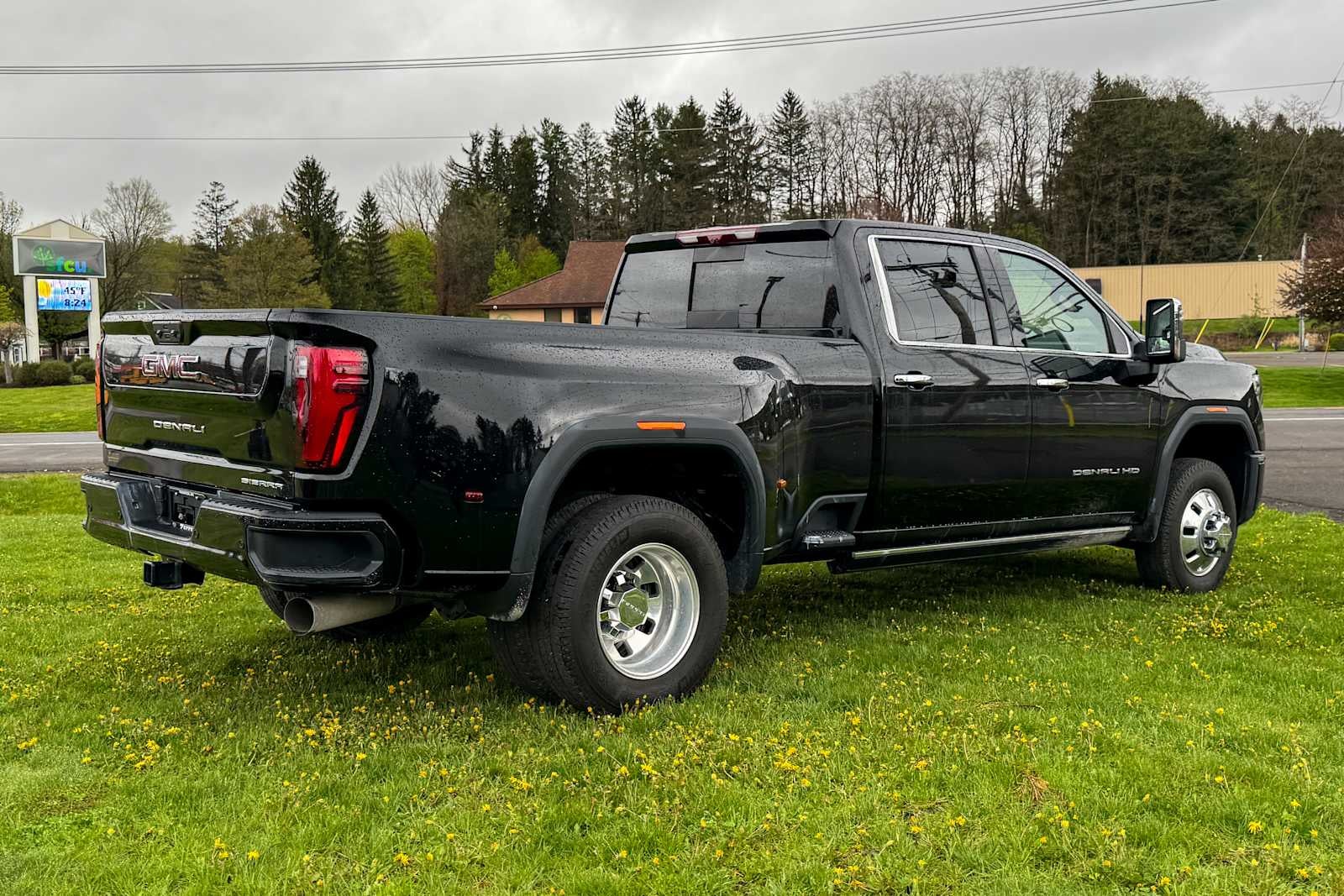 2025 GMC Sierra 3500HD Denali