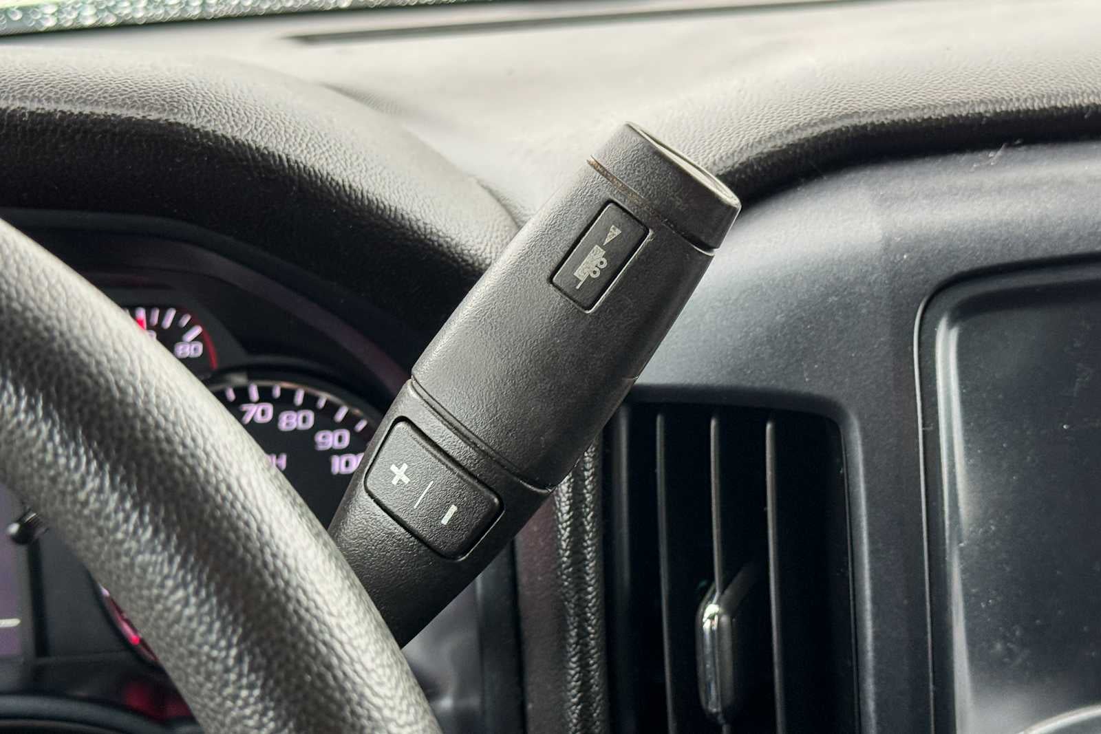 2018 GMC Sierra 1500 2WD Reg Cab 133.0"
