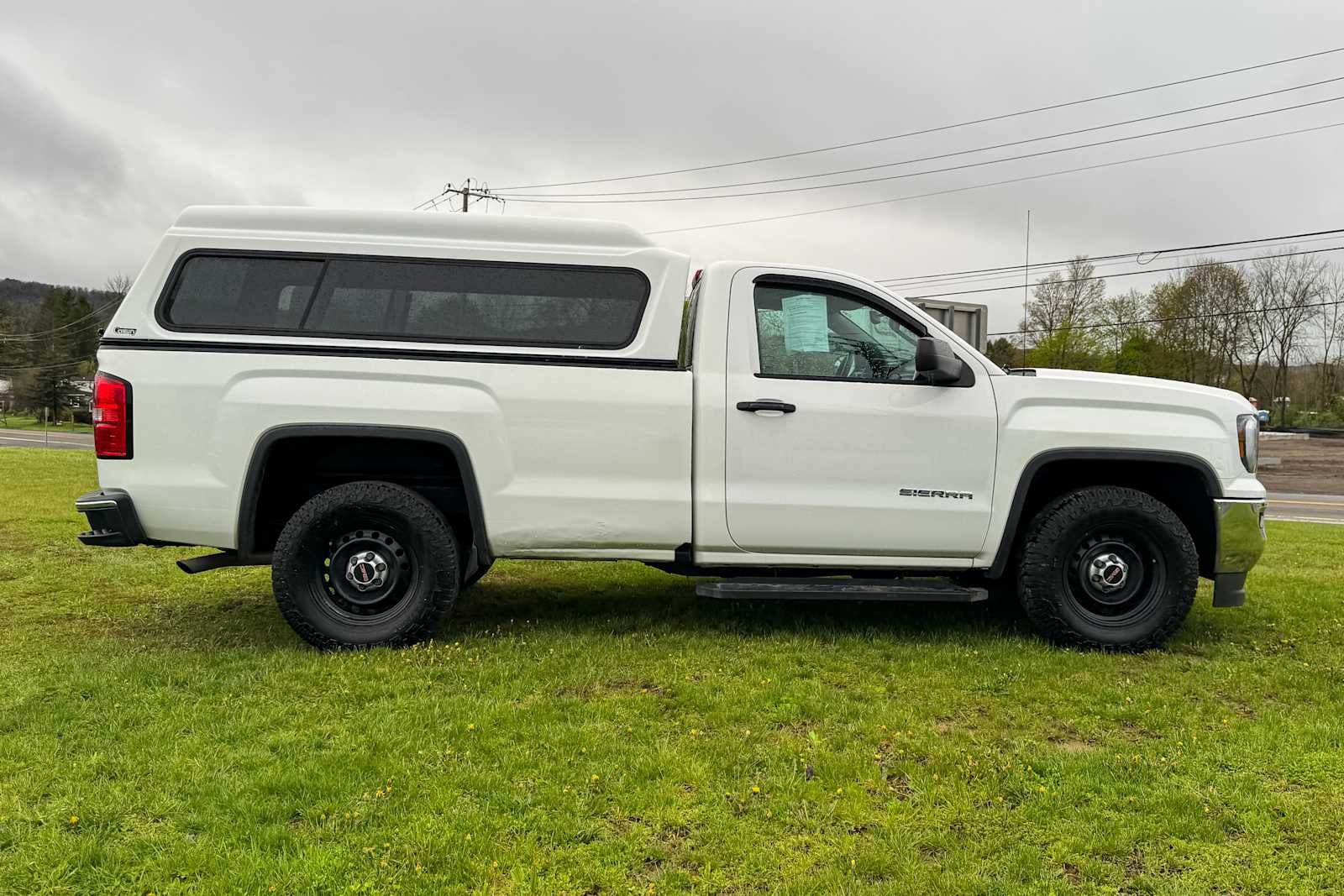 2018 GMC Sierra 1500 2WD Reg Cab 133.0"