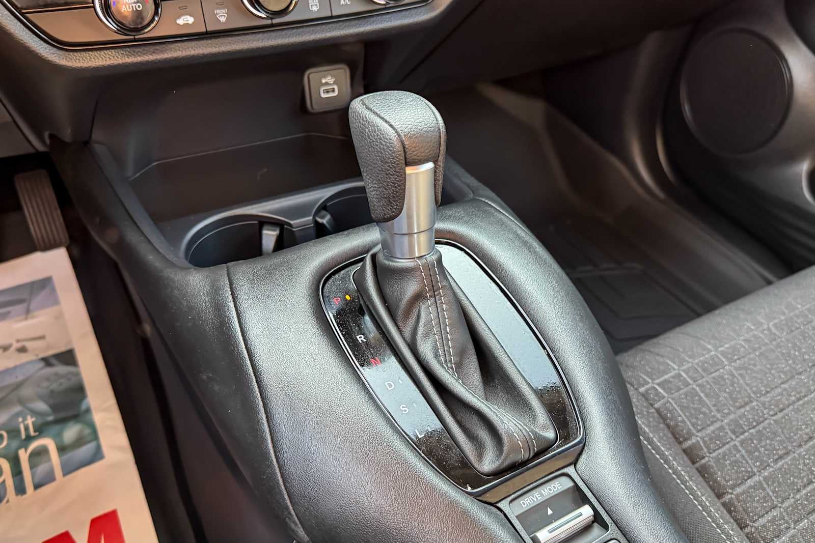 2024 Honda HR-V LX