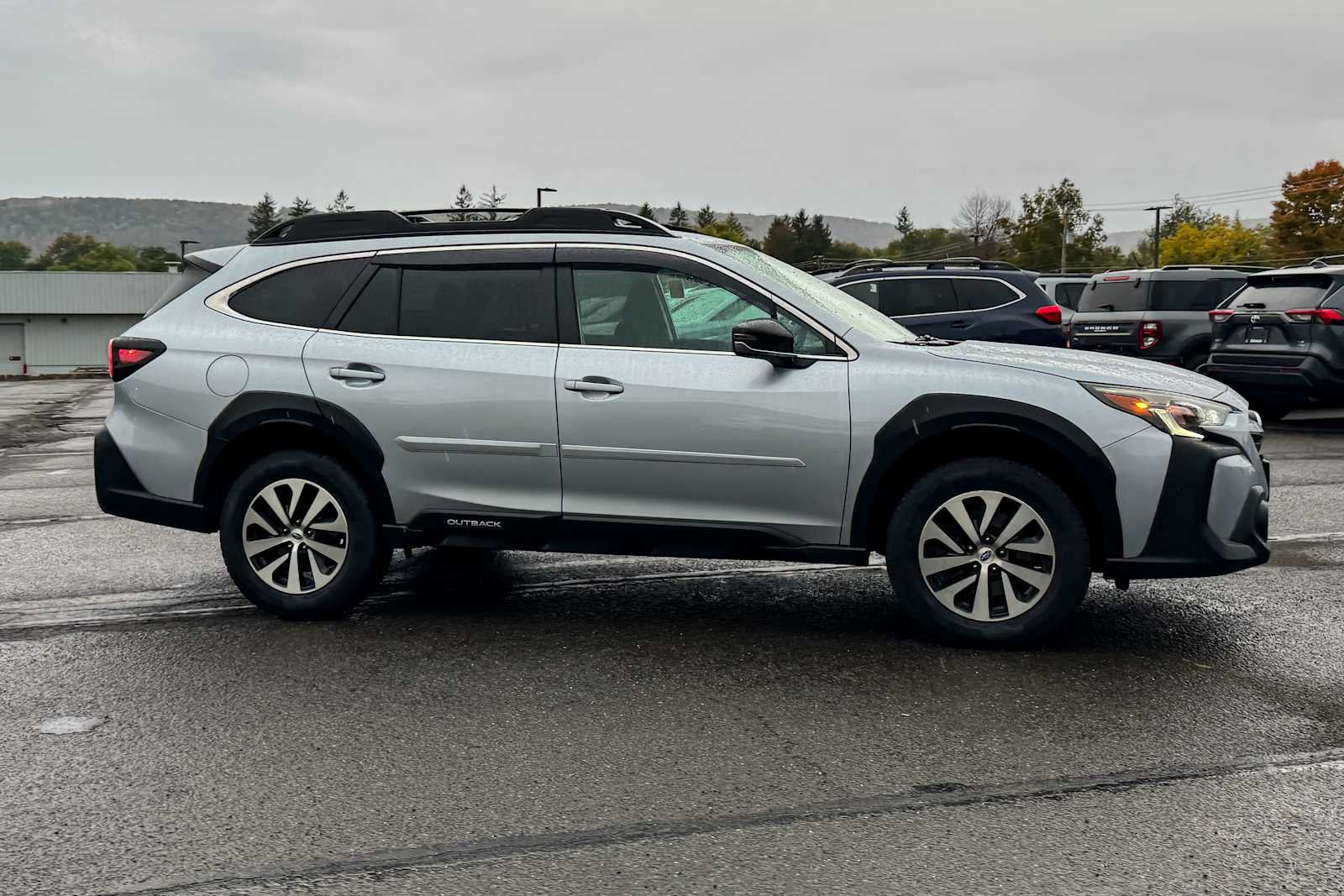 2024 Subaru Outback Premium