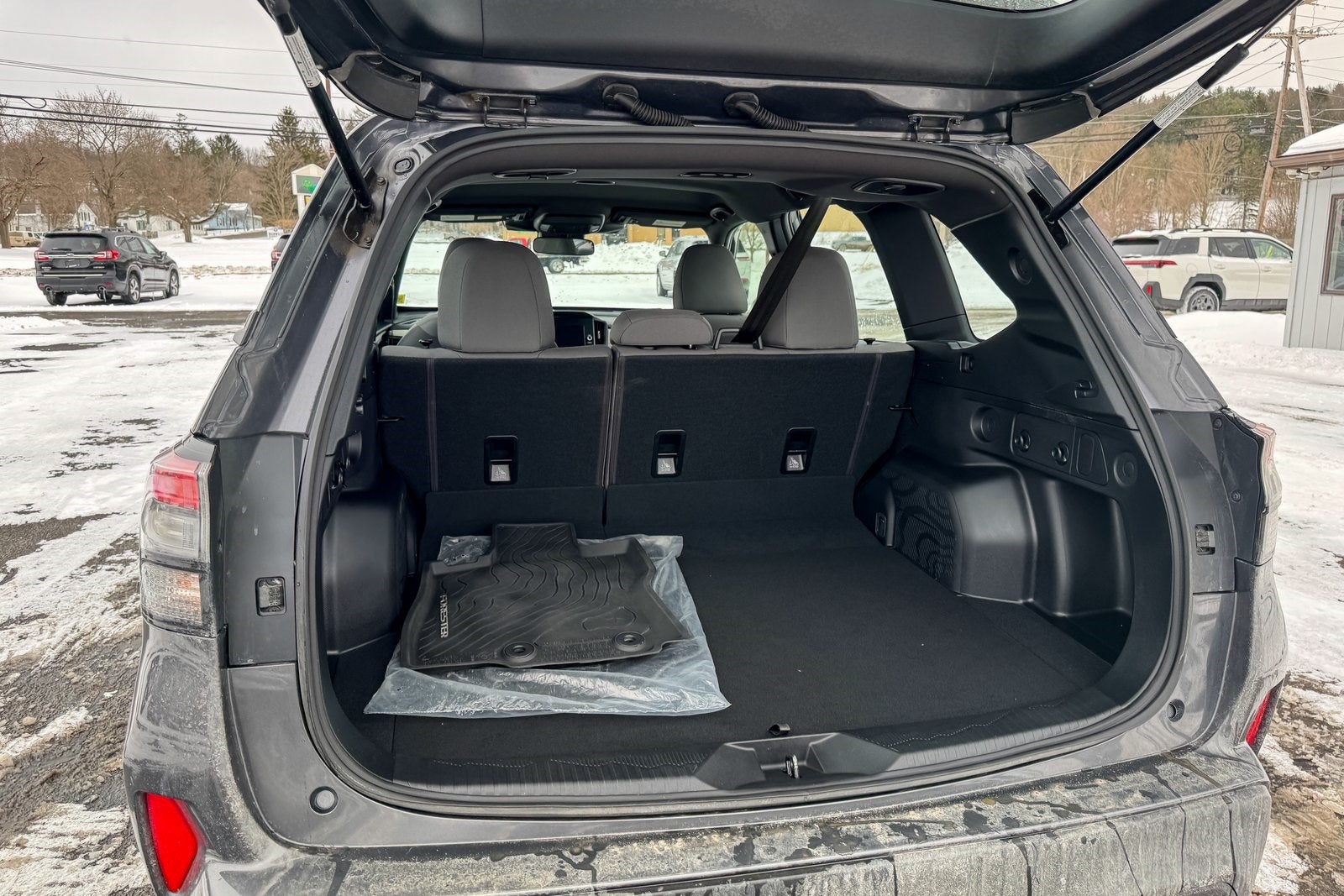 2025 Subaru Forester Base