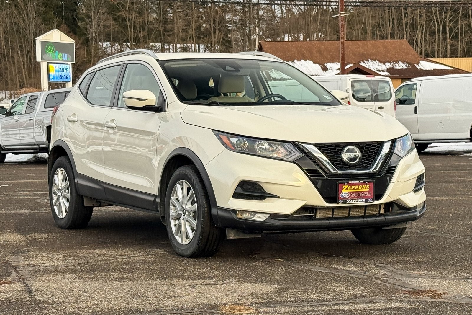 2021 Nissan Rogue Sport SV