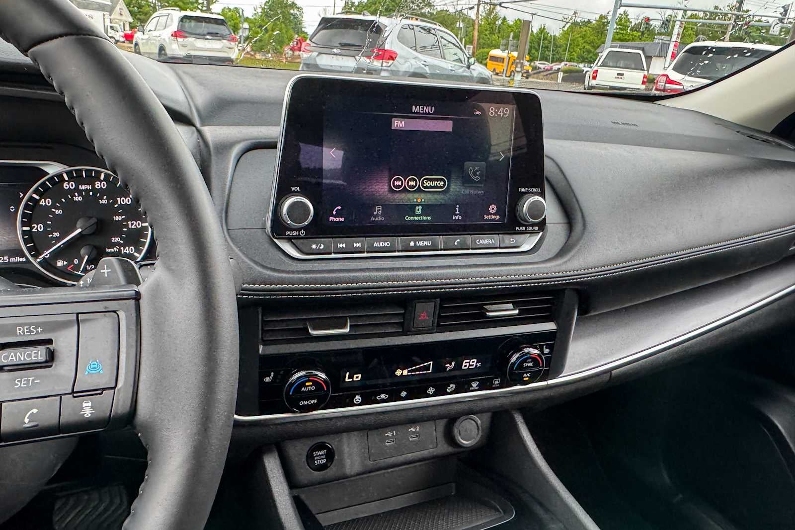 2025 Nissan Rogue SV