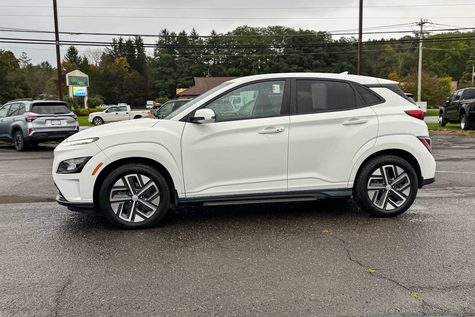 2023 Hyundai Kona Electric SE