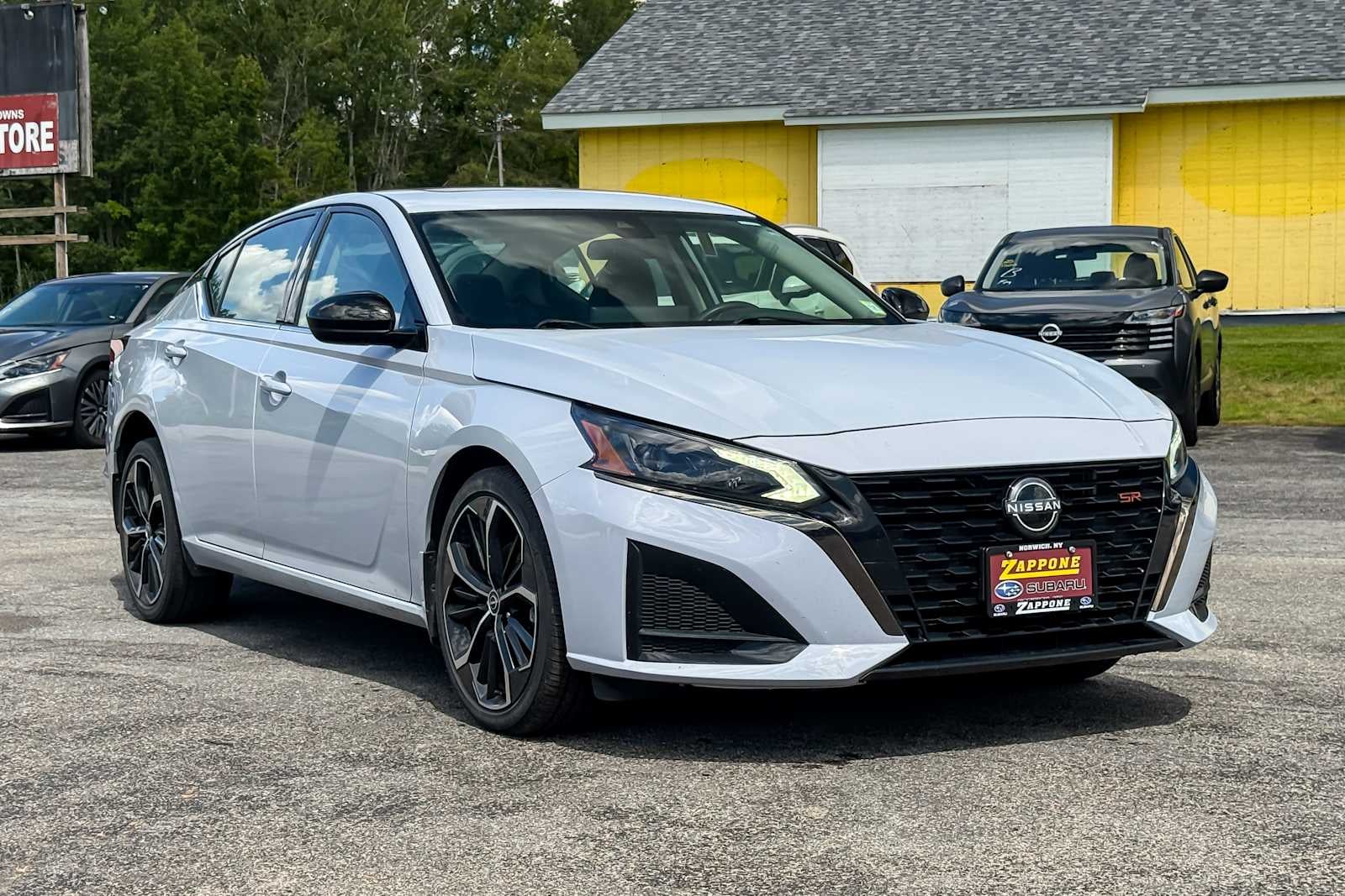 2023 Nissan Altima SR
