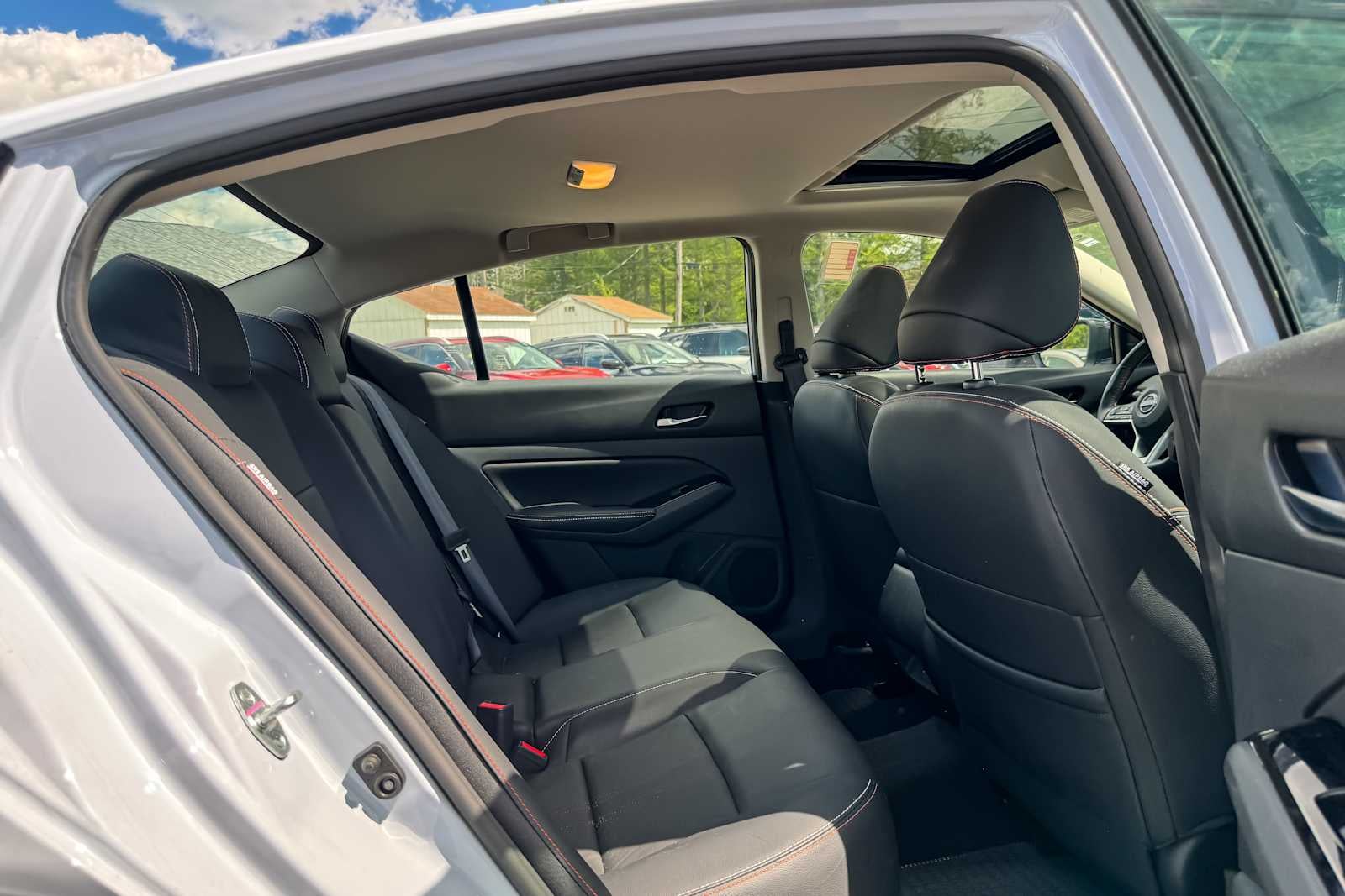 2023 Nissan Altima SR