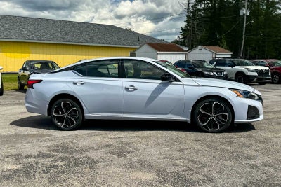 2023 Nissan Altima SR