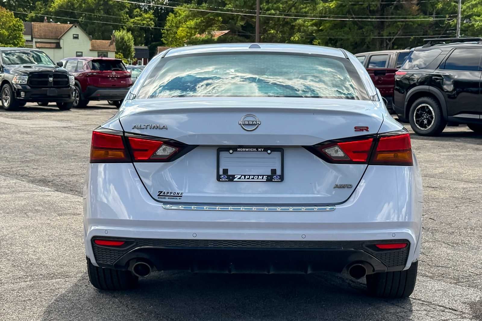 2023 Nissan Altima SR