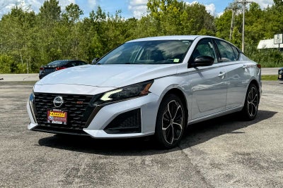 2023 Nissan Altima SR