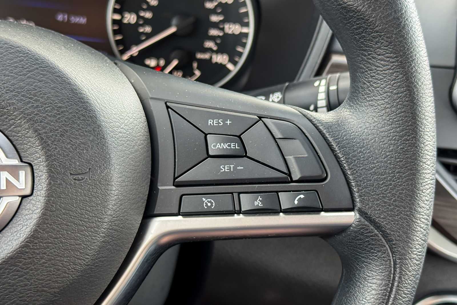 2023 Nissan Altima SV