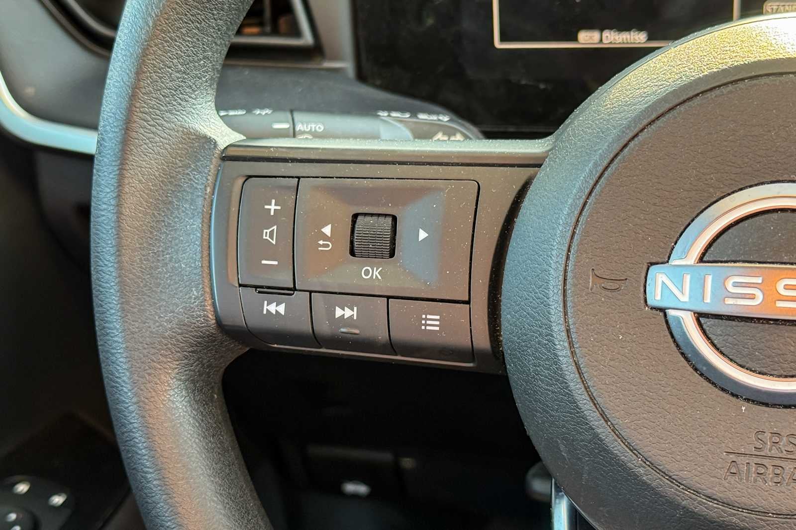 2025 Nissan Kicks S