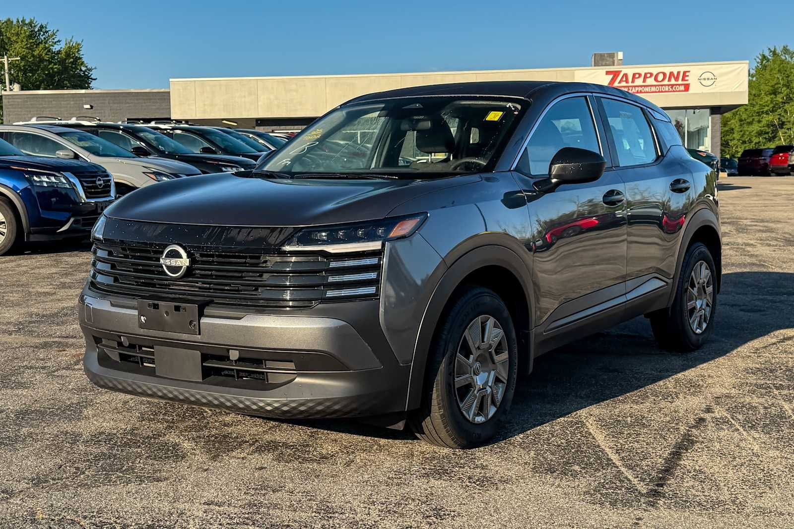 2025 Nissan Kicks S
