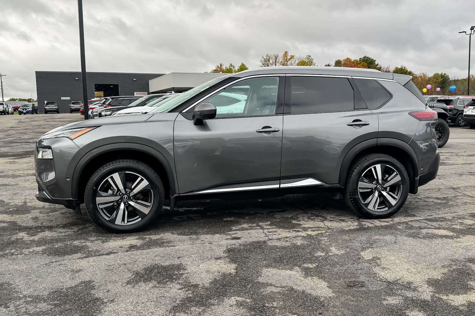 2023 Nissan Rogue SL