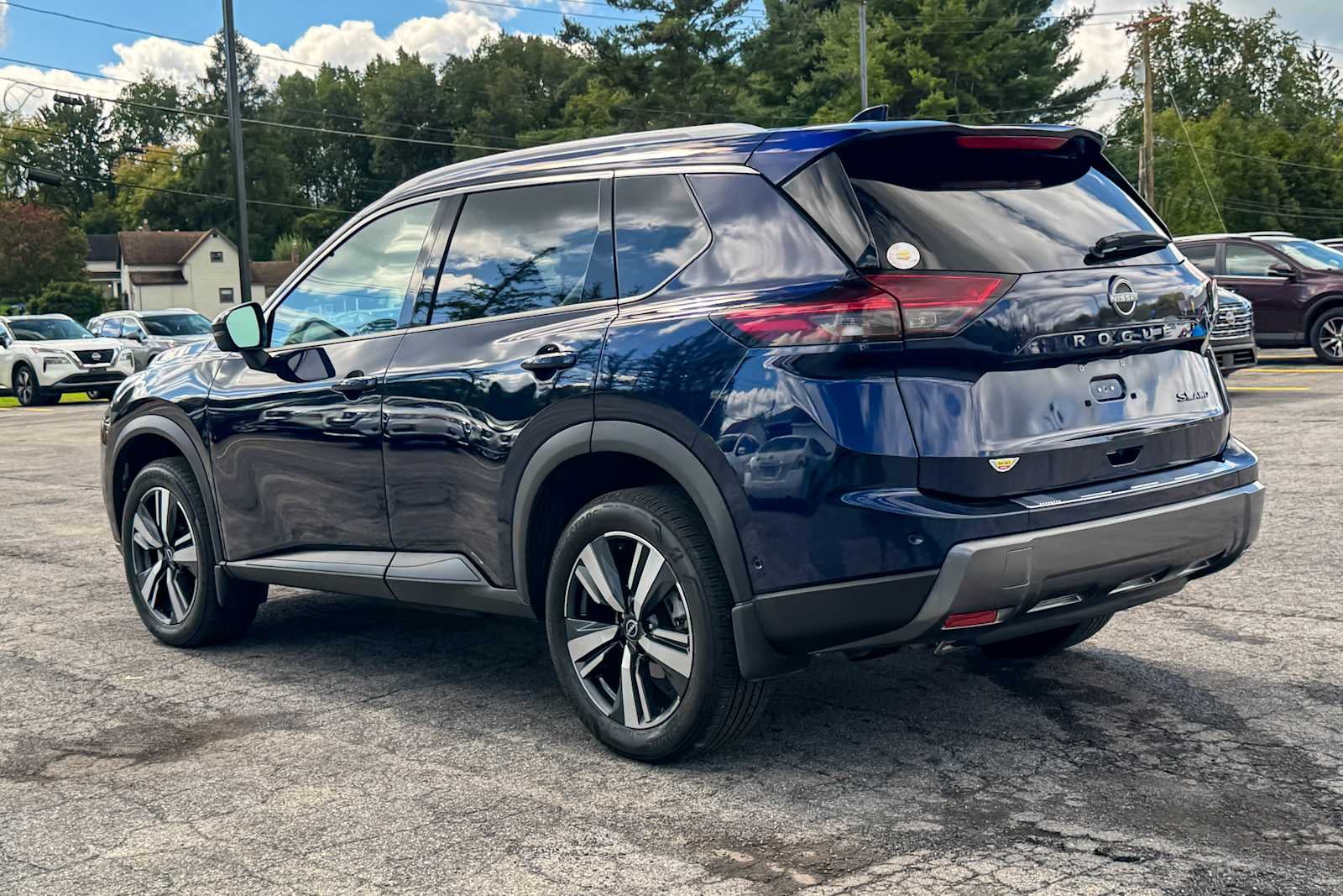 2024 Nissan Rogue SL