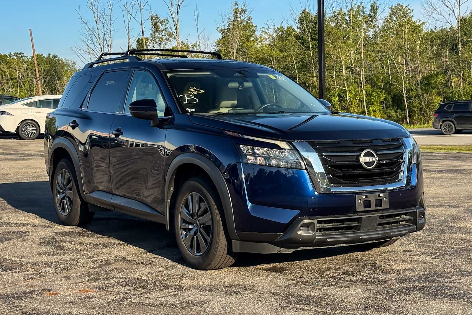 2024 Nissan Pathfinder SV