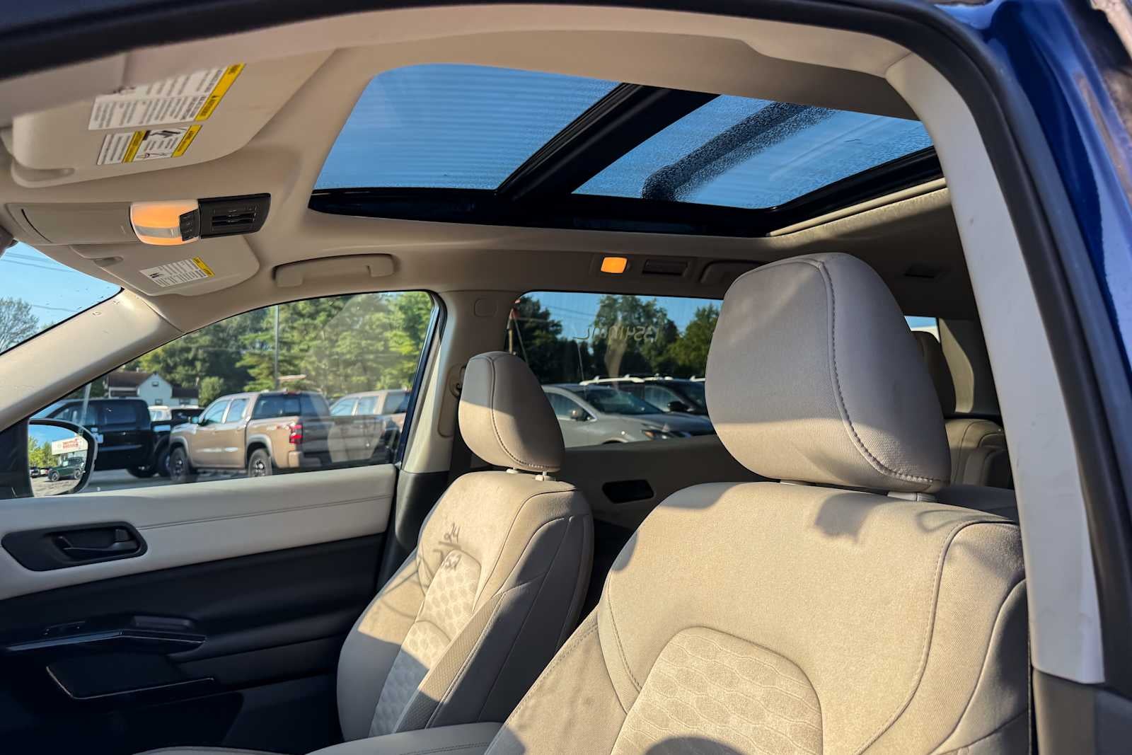 2024 Nissan Pathfinder SV