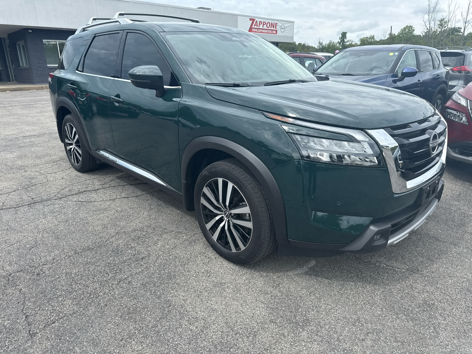 2025 Nissan Pathfinder Platinum