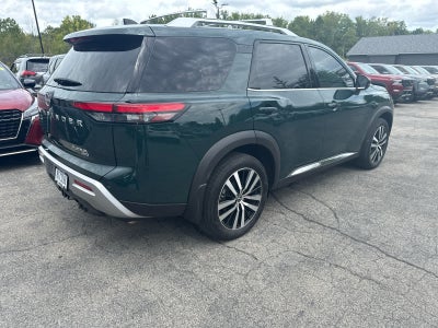 2025 Nissan Pathfinder Platinum