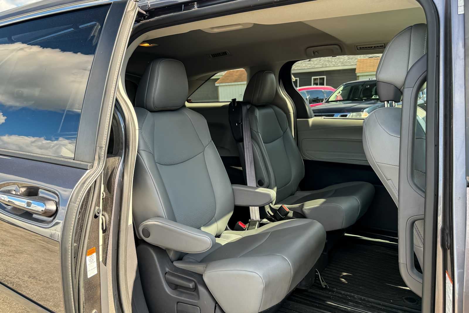 2021 Toyota Sienna XLE