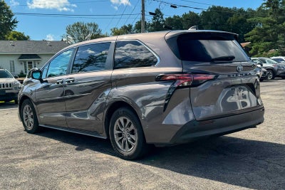 2021 Toyota Sienna XLE