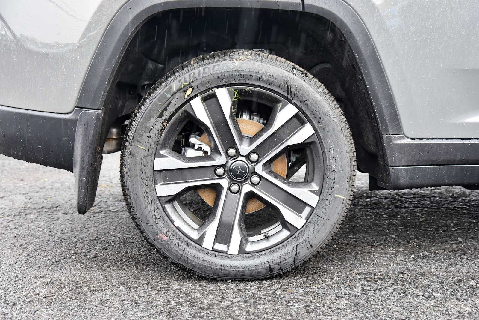 2027 Jeep Grand Cherokee Laredo