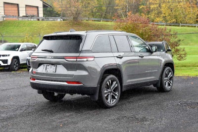 2027 Jeep Grand Cherokee Laredo