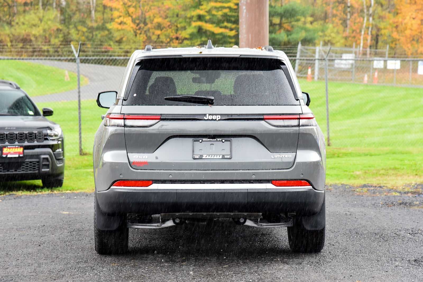 2027 Jeep Grand Cherokee Laredo