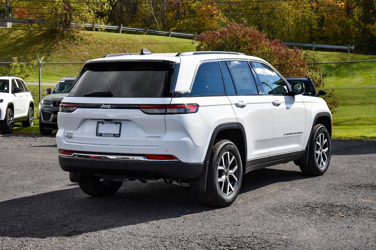 2027 Jeep Grand Cherokee Laredo X