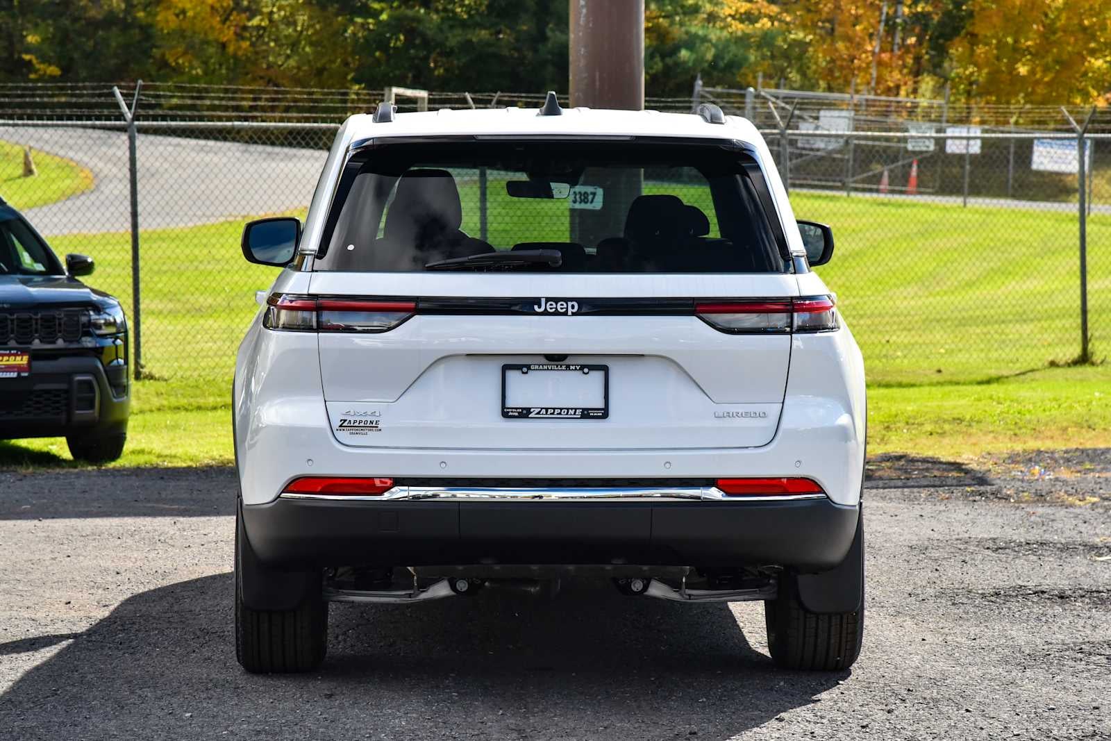 2027 Jeep Grand Cherokee Laredo X
