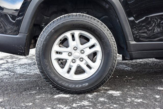 2024 Jeep Grand Cherokee Laredo