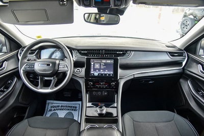 2024 Jeep Grand Cherokee Laredo