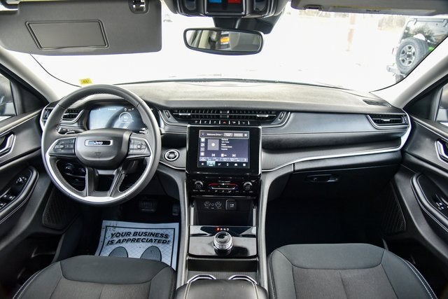 2024 Jeep Grand Cherokee Laredo