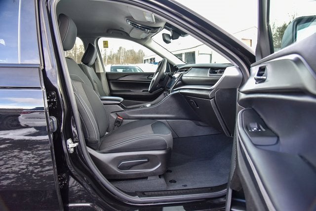 2024 Jeep Grand Cherokee Laredo