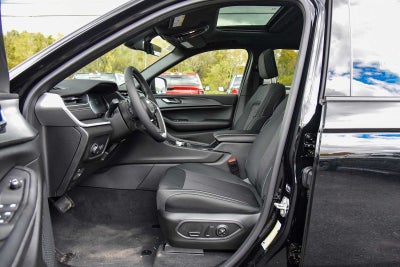 2027 Jeep Grand Cherokee Laredo X