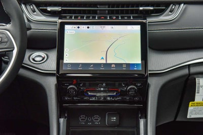 2027 Jeep Grand Cherokee Laredo X