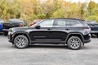 2027 Jeep Grand Cherokee Laredo X