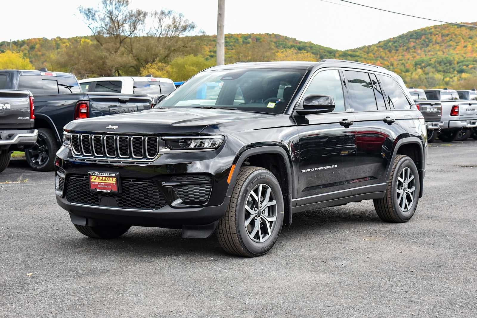 2027 Jeep Grand Cherokee Laredo X