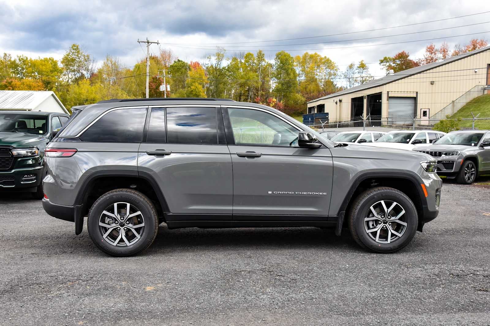 2027 Jeep Grand Cherokee Laredo X