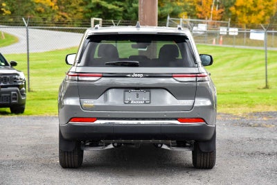 2027 Jeep Grand Cherokee Laredo X