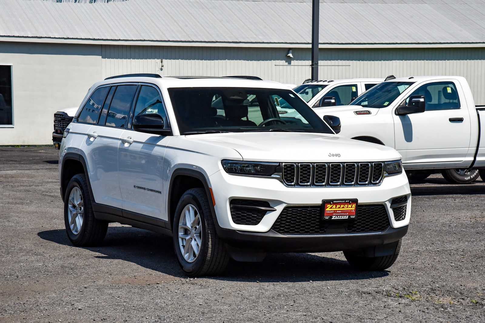2024 Jeep Grand Cherokee Laredo X