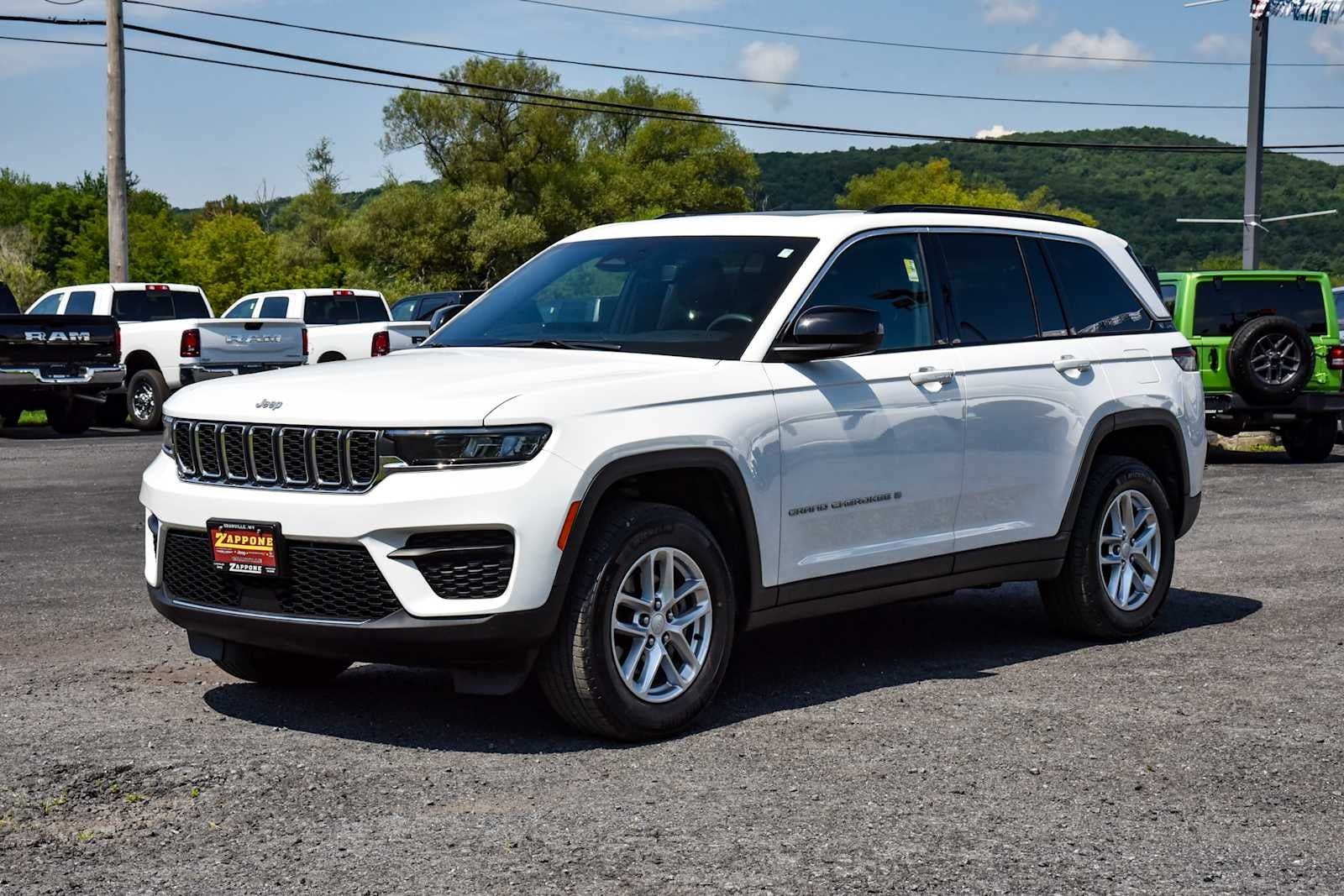 2024 Jeep Grand Cherokee Laredo X