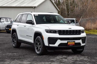 2026 Jeep Grand Cherokee Laredo Altitude