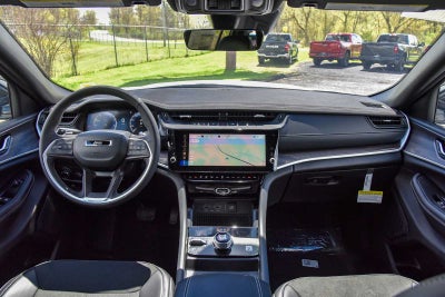 2026 Jeep Grand Cherokee Laredo Altitude