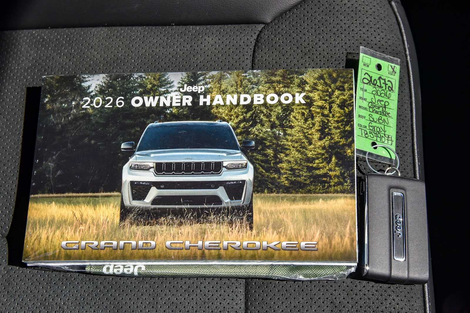 2026 Jeep Grand Cherokee Laredo Altitude