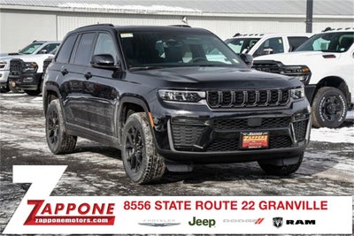 2026 Jeep Grand Cherokee Laredo Altitude