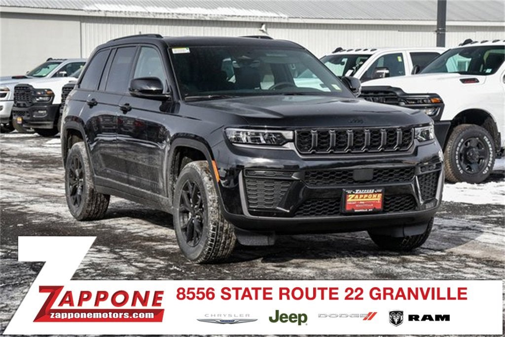 2026 Jeep Grand Cherokee Laredo Altitude