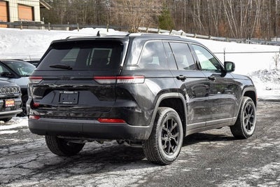 2026 Jeep Grand Cherokee Laredo Altitude